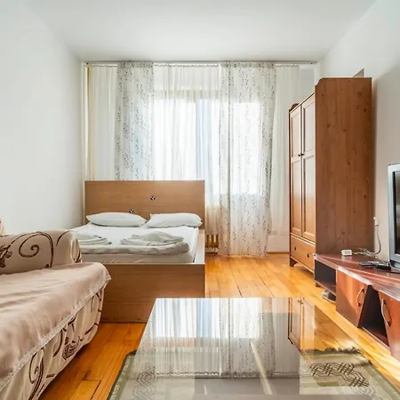 Διαμέρισμα Cozy 3br With Balcony & Free Parking *