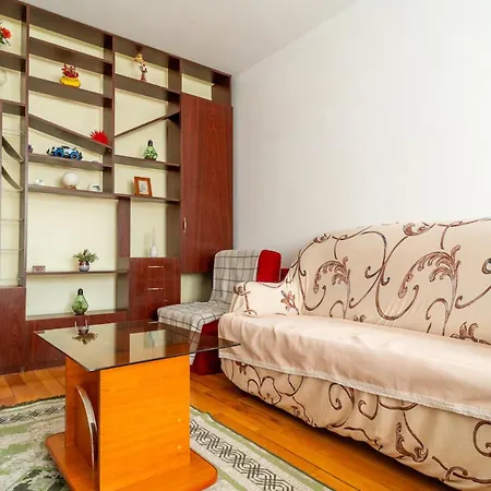 Cozy 3br With Balcony & Free Parking Διαμέρισμα Βουκουρέστι