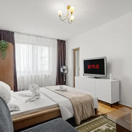 Cozy 3br With Balcony & Free Parking * Boekarest