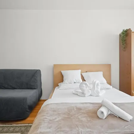 Appartement Cozy 3br With Balcony & Free Parking